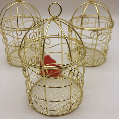 Outdoor Metal Wild Bird Feeder with Squirrel Guard