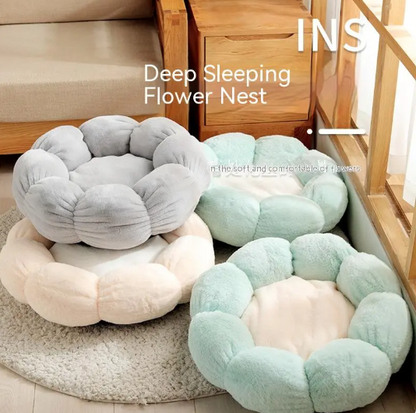 Plush Flower Pet Nest Bed